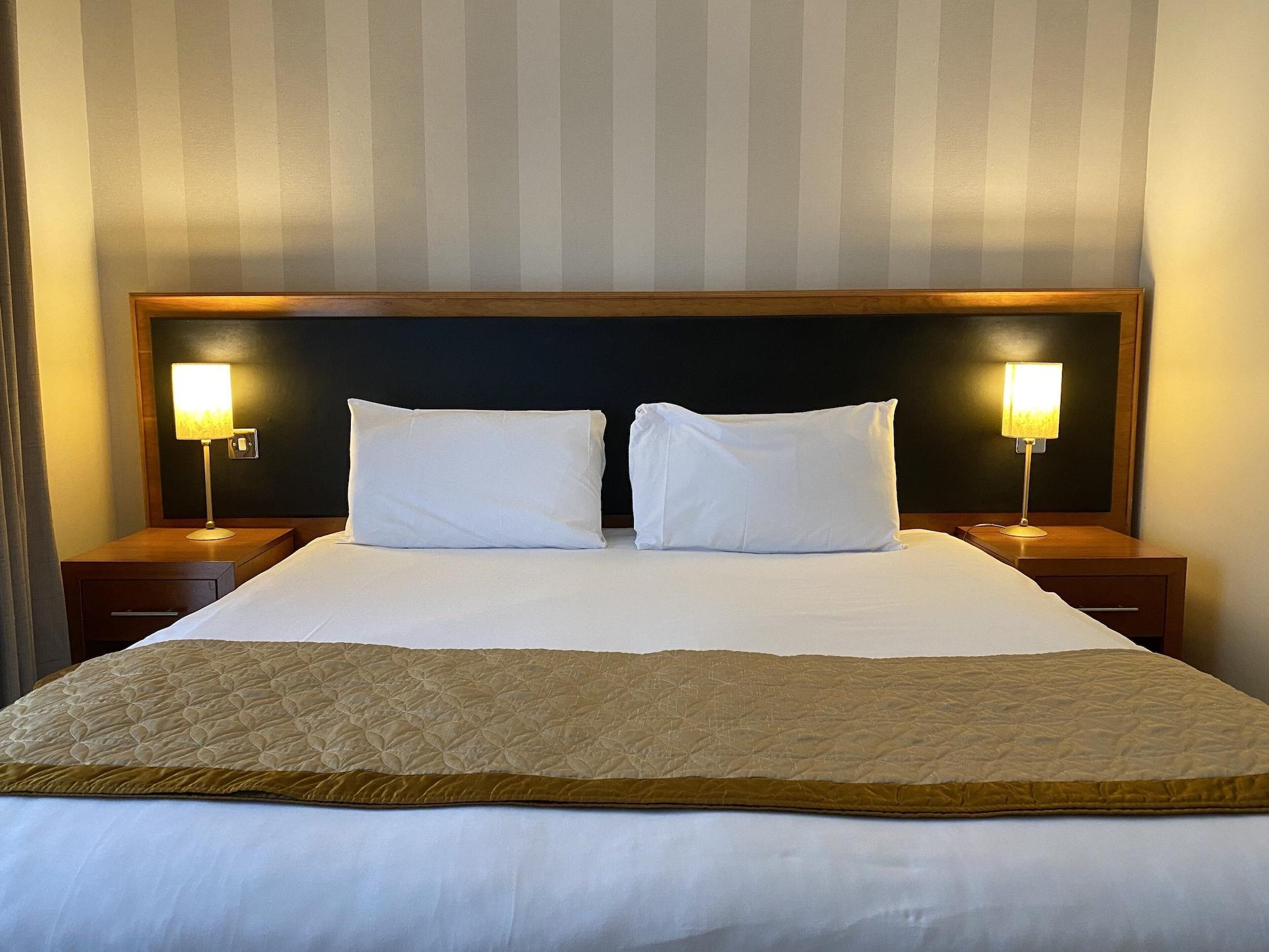 Hotel Brook Mollington Banastre & 3*